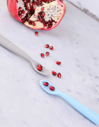 Colher De Silicone Minikoioi Spoon Blue 6M+