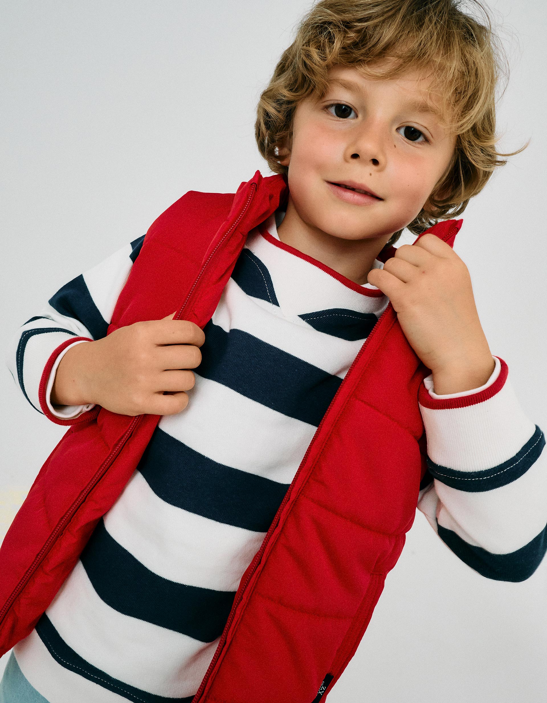 Gilet matelassé avec doublure polaire pour garçon, rouge