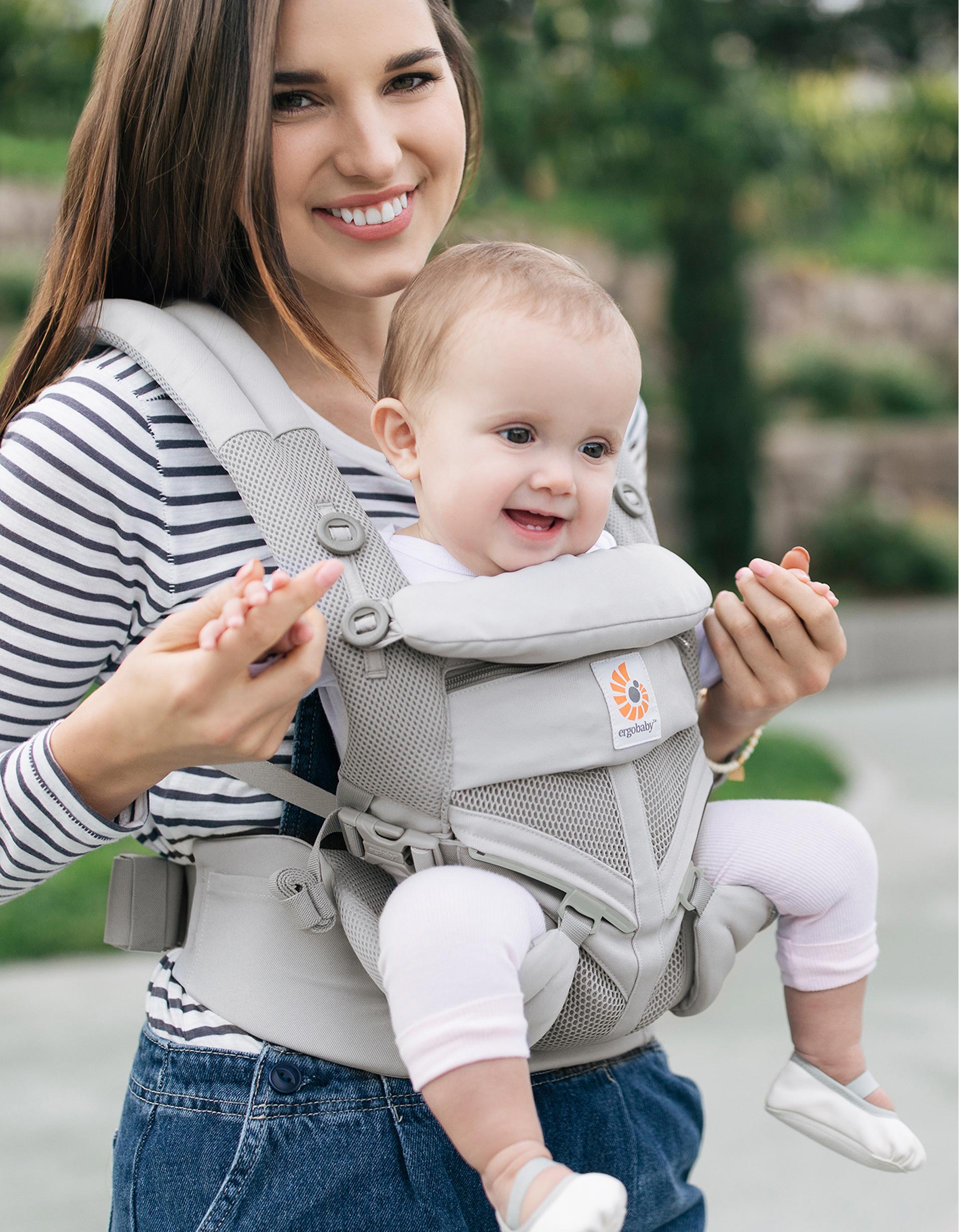 Omni 360 Cool Air Gris Perla Ergobaby baby carrier