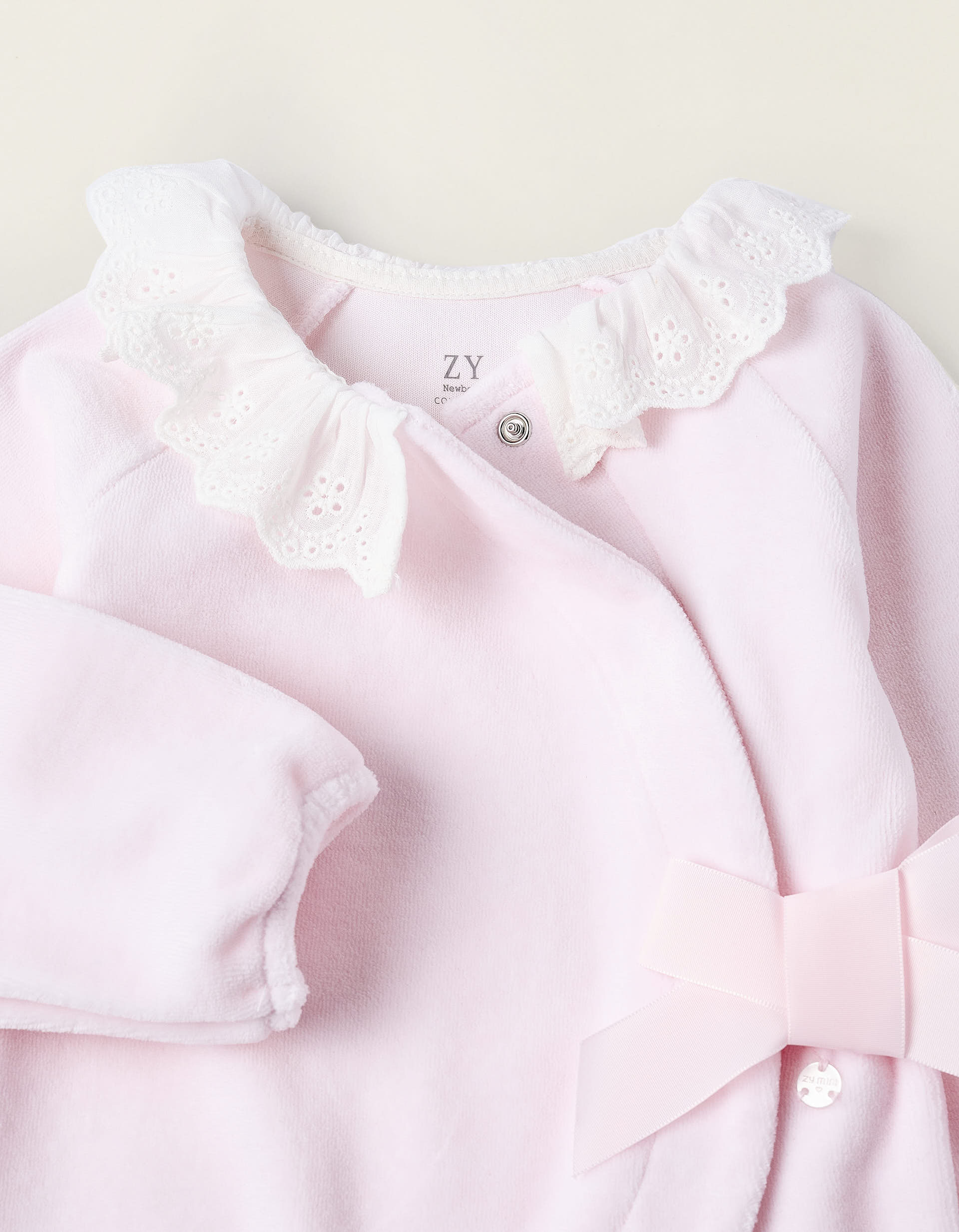 Babygrow de Veludo com Laço e Bordado Inglês para Recém-Nascida, Rosa