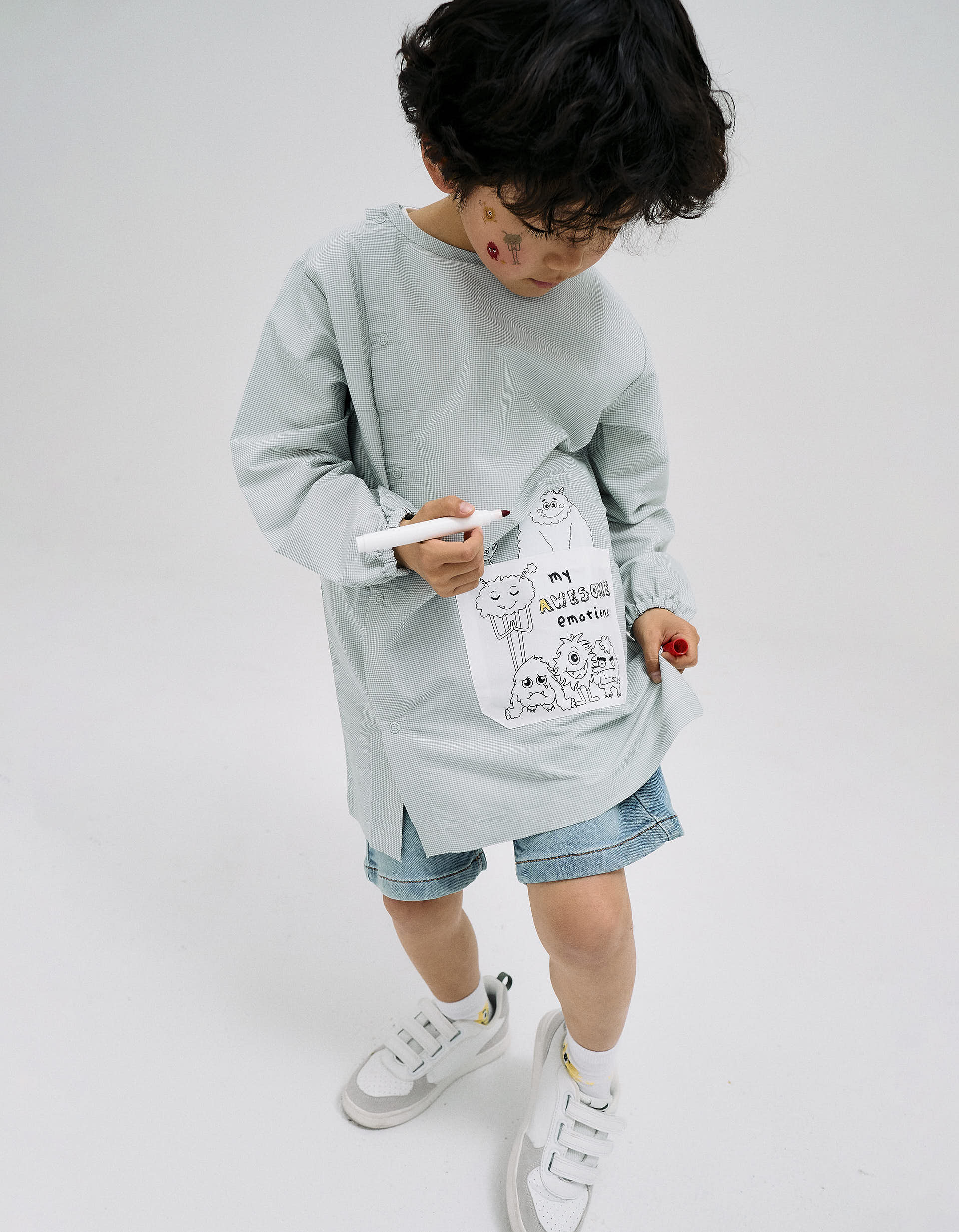 Blouse à Colorier + Feutres pour Enfant 'Émotions', Vert