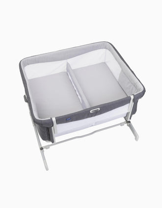 Chicco Next 2 Me Twins Magnet Grey Cot