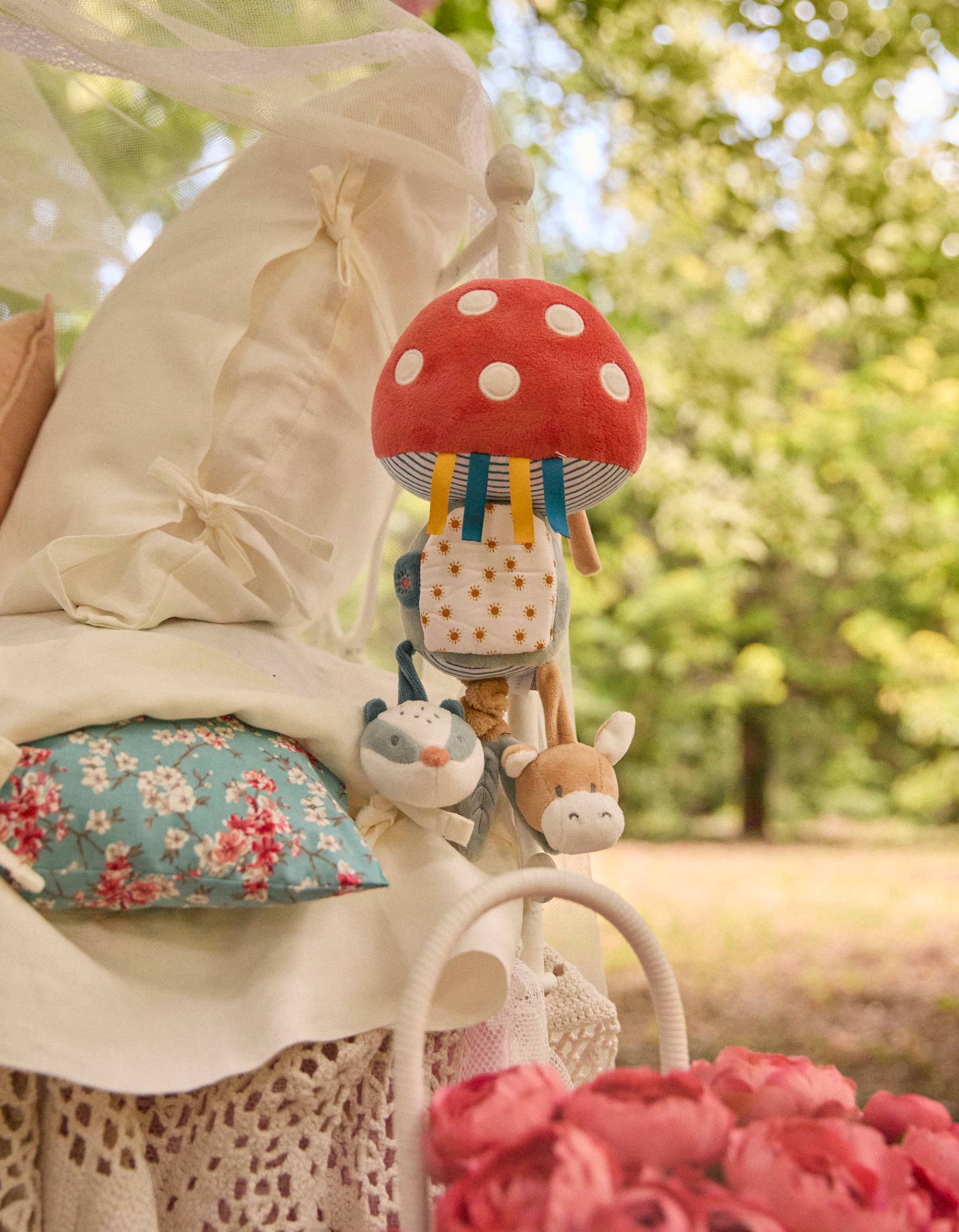 Nattou Mushroom Activity Plush 0M+