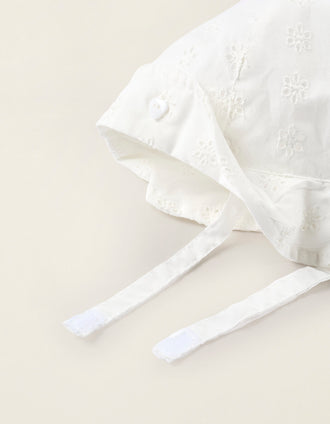 Cotton sun hat with broderie anglaise for newborn girls, white