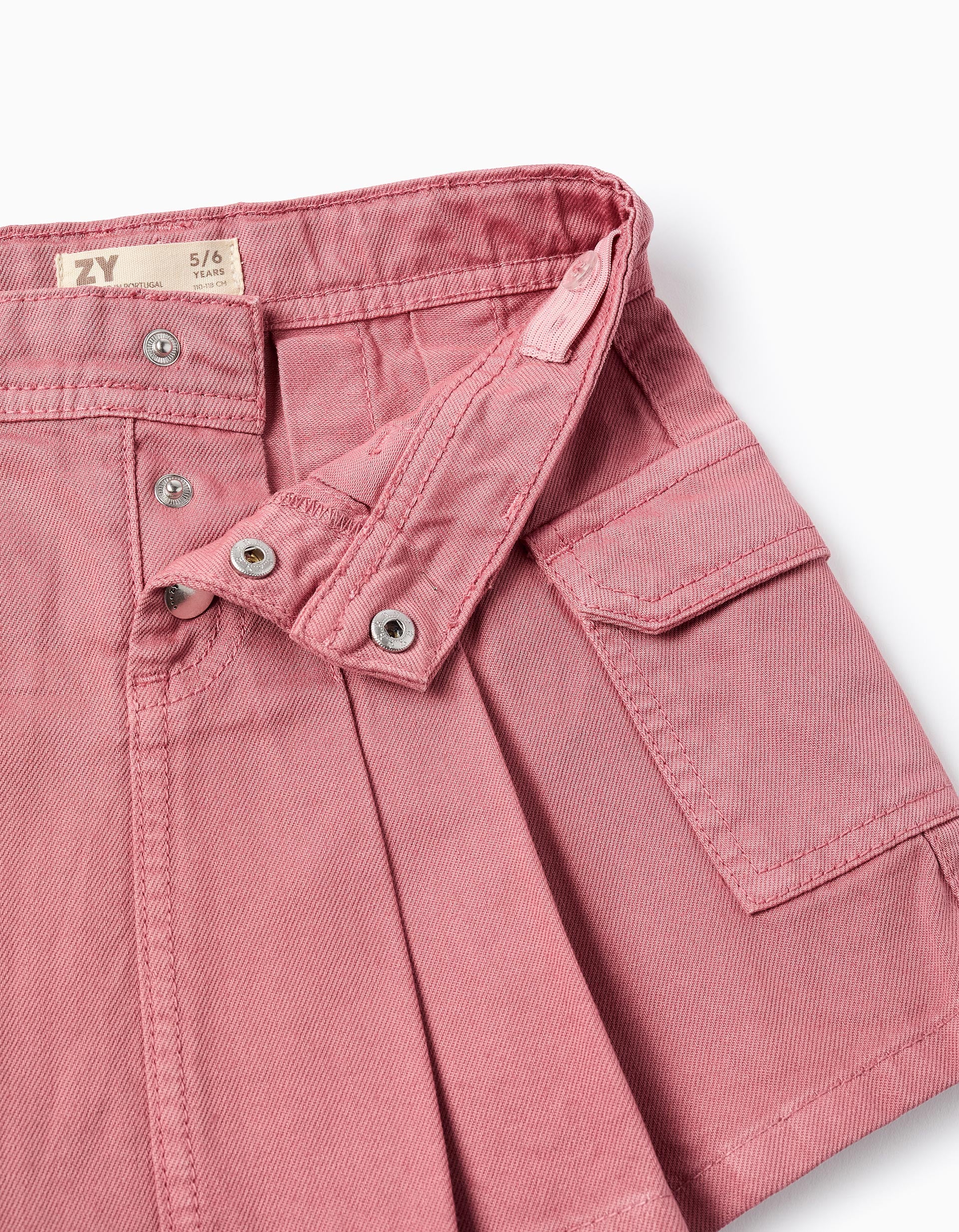 Pleated twill skirt with cargo pockets for girls, pink