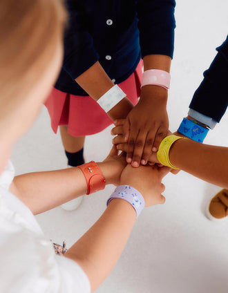 Pack 6 Pulseiras Slap & Strap para Criança 'Monstros das Emoções'