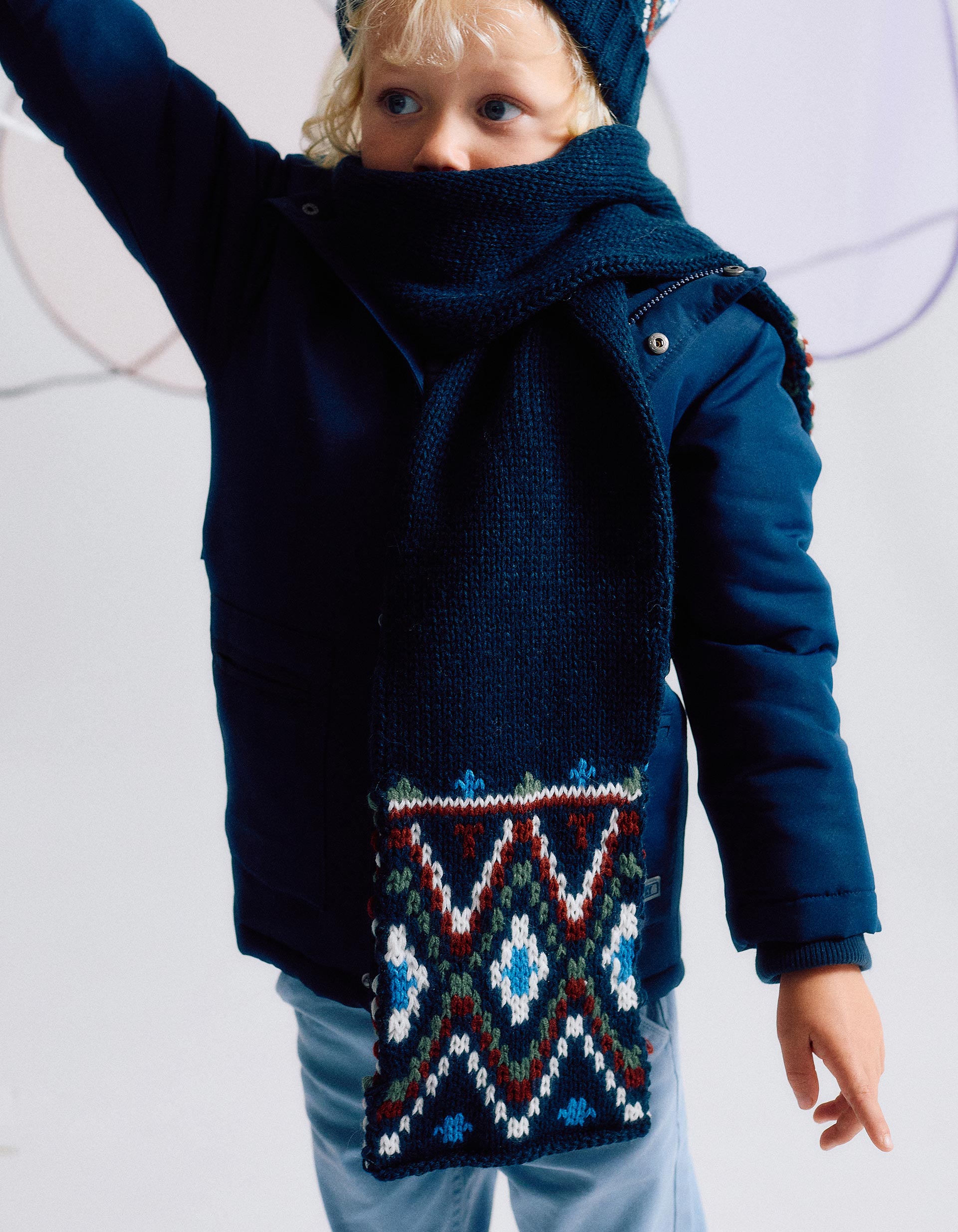 Knitted beanie + scarf with jacquard pattern for boys, dark blue