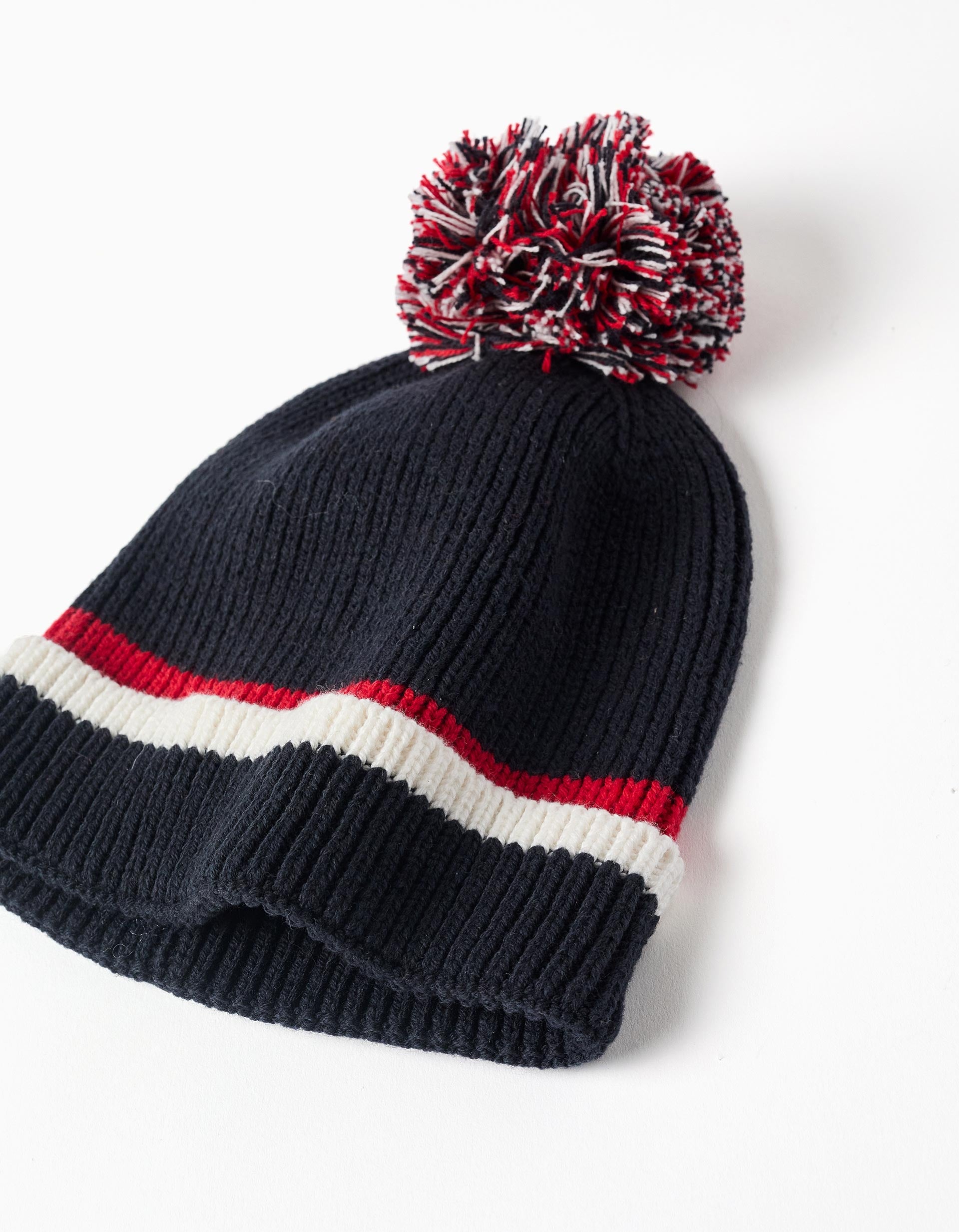 Gorro de punto acanalado con pompón para niño, azul oscuro/rojo/blanco