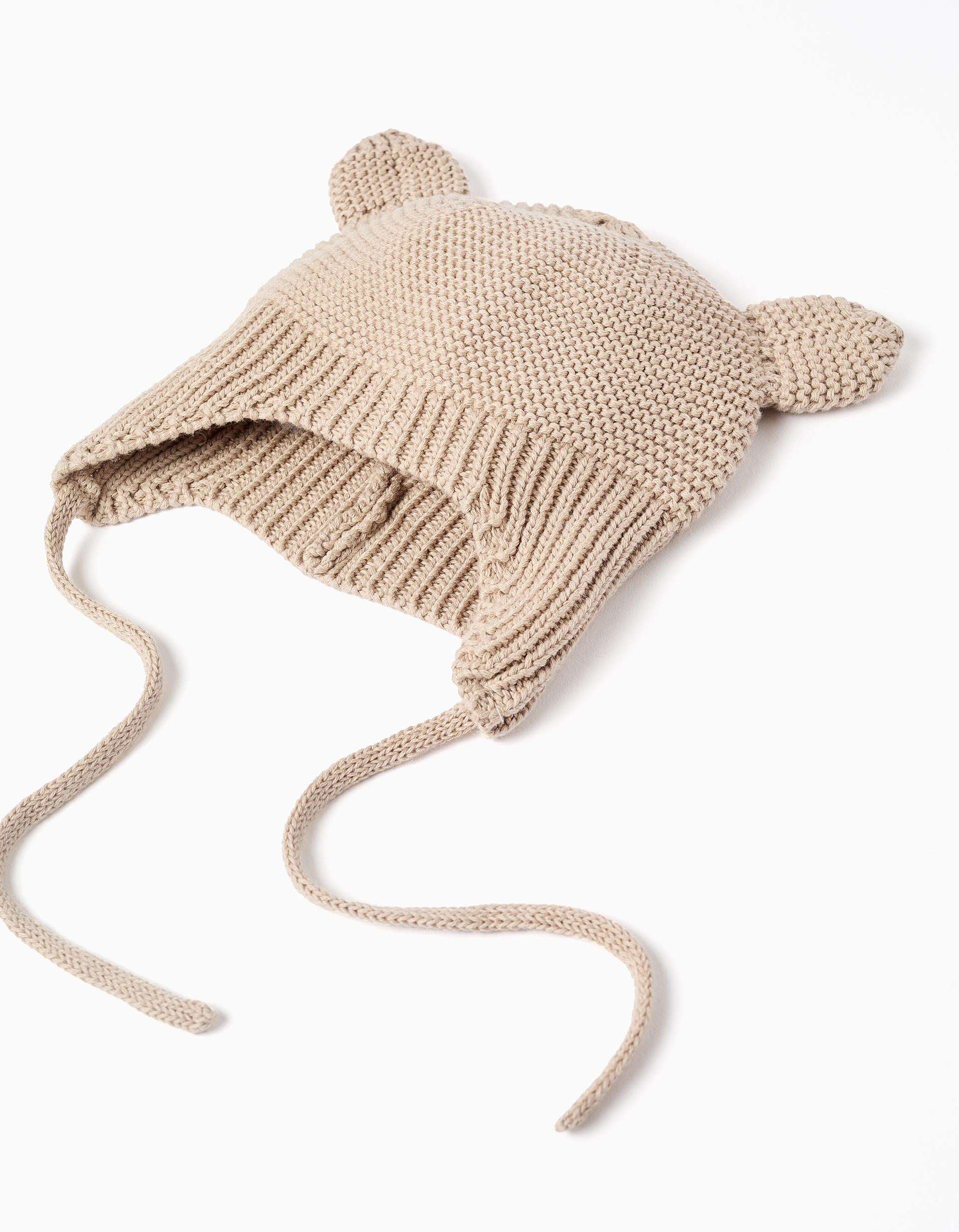 Ribbed knit beanie with ears and side straps for newborns, beige