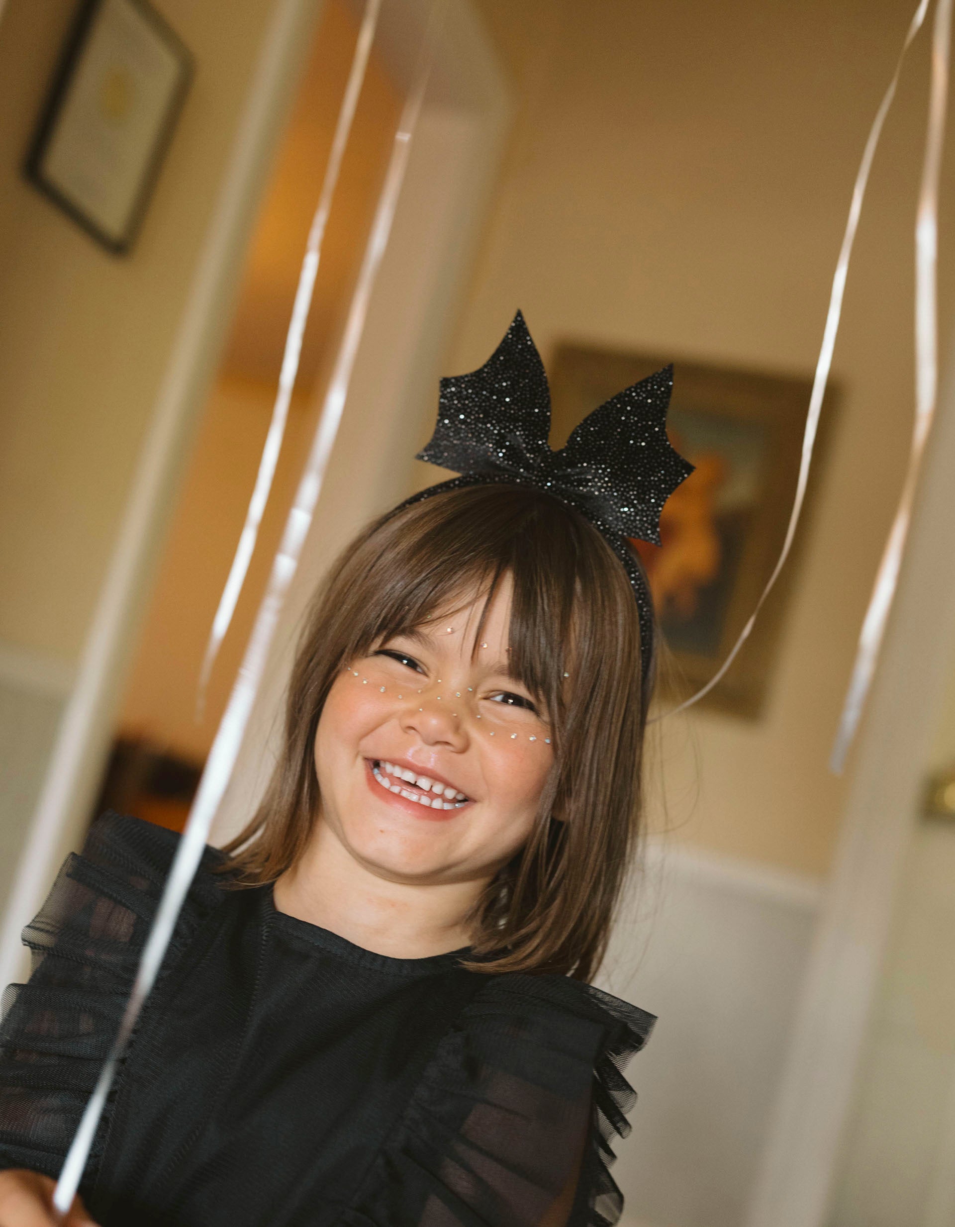 Velour Headband with Glitter and Bow for Babies and Girls, Black