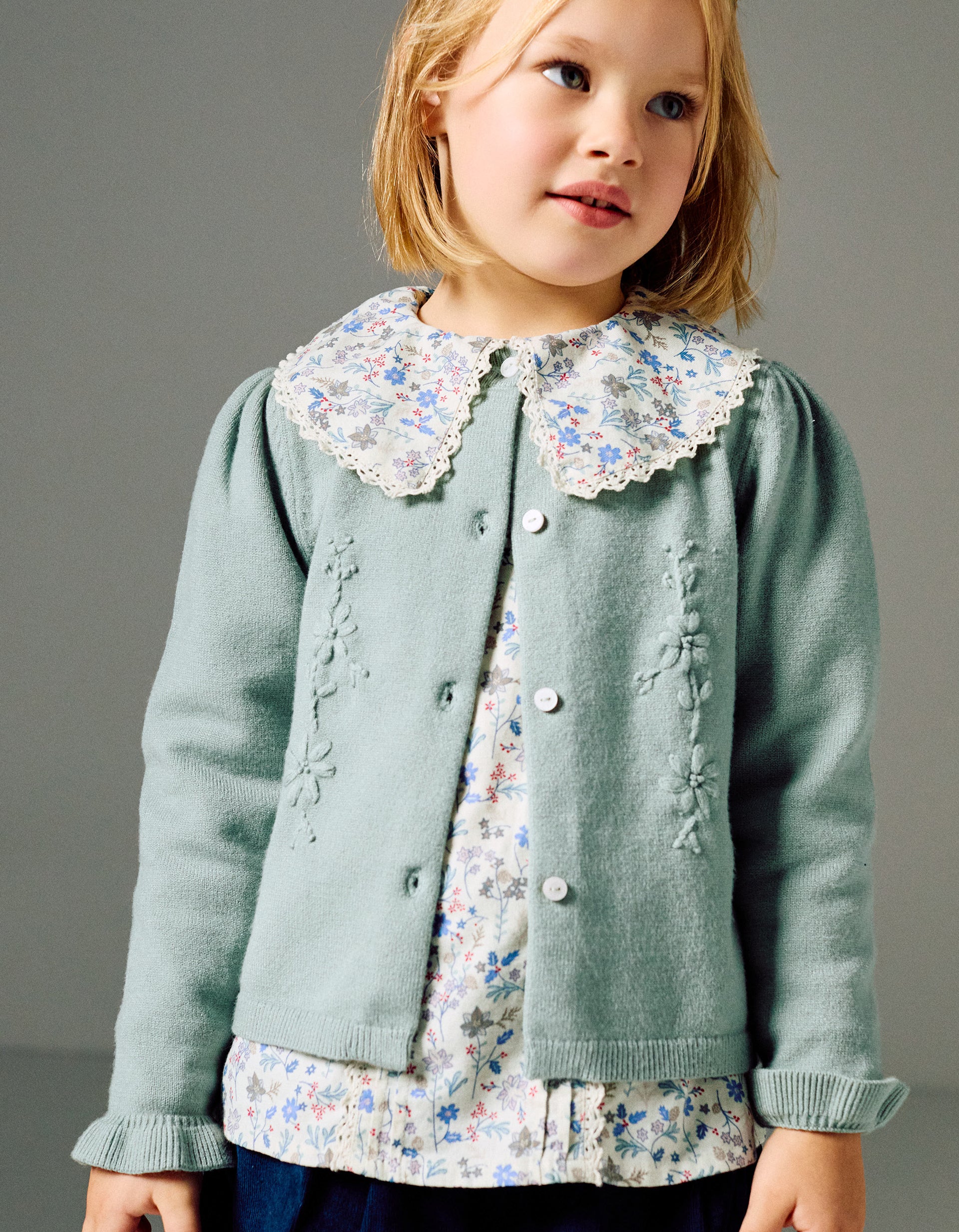 Cardigan with embroidery and ruffles B&S for girls, light green