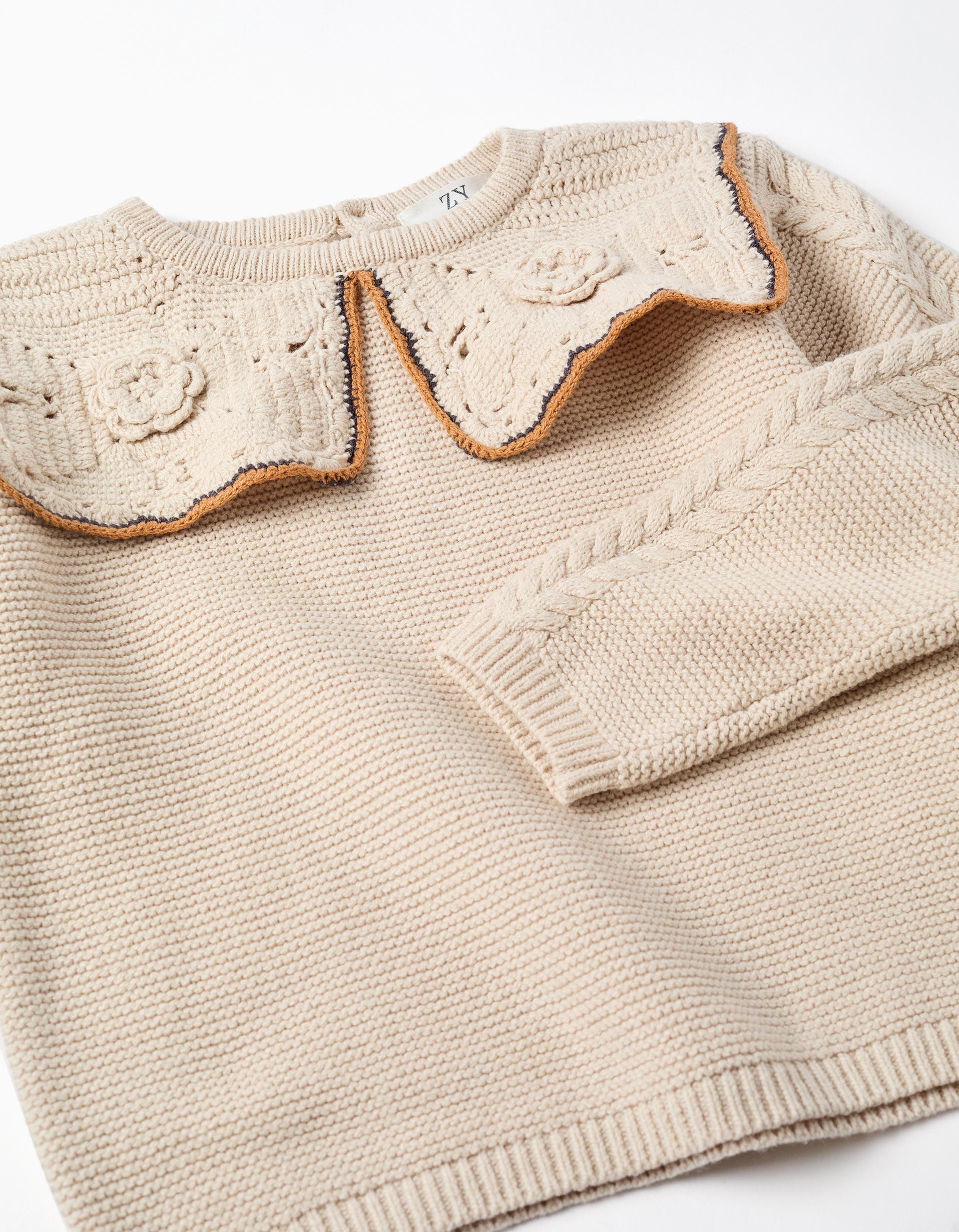 Camisola de malha com gola maxi em crochê B&S para menina, bege