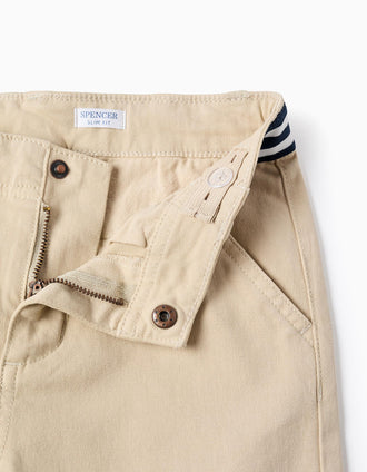 Pantalón chino ajustado de sarga con cinta a rayas para niño, beige claro