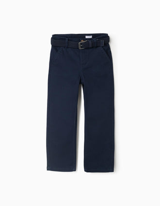Pantalón chino ajustado de sarga con cinturón para niño, azul oscuro