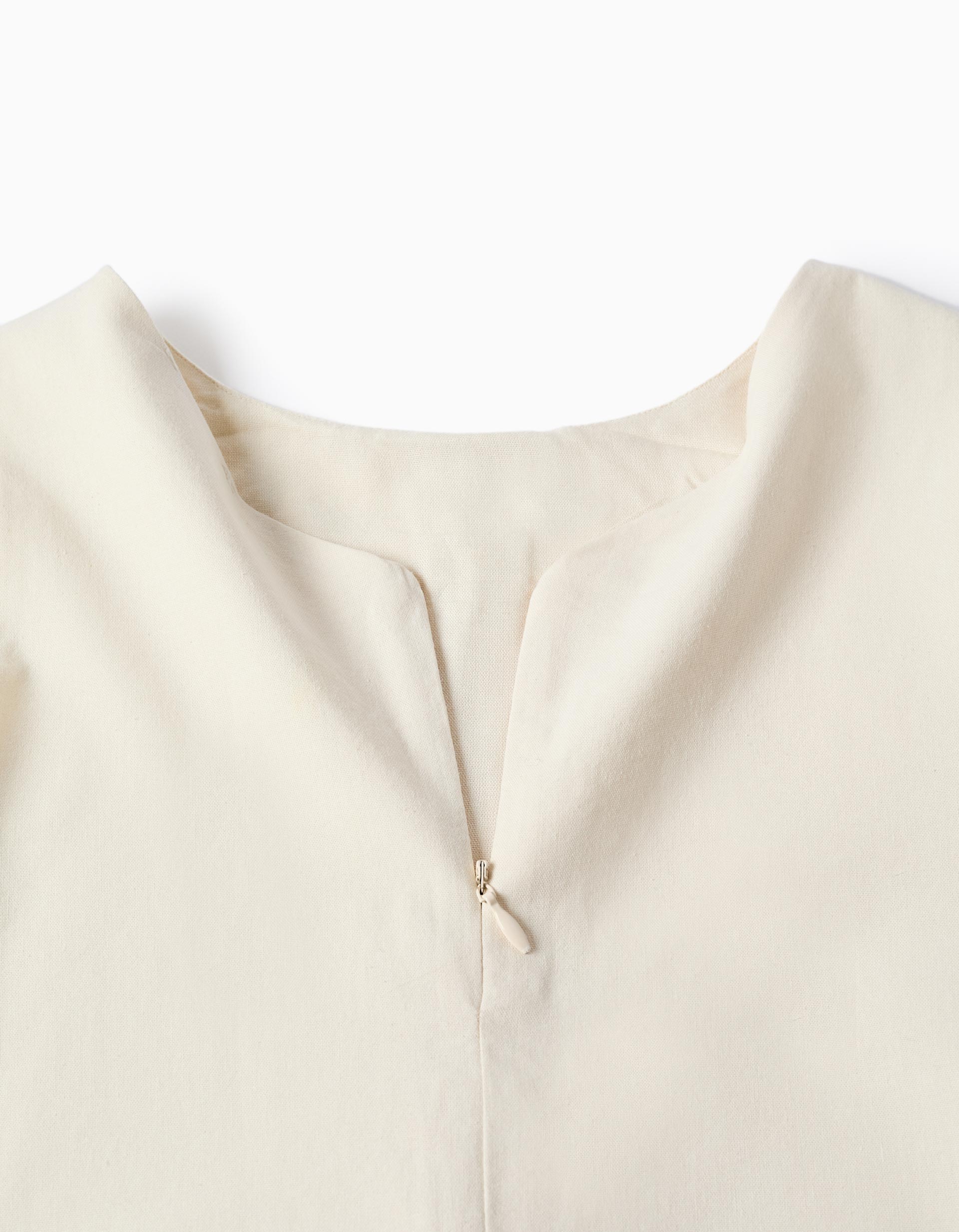 A-line sleeveless dress with embroidered flowers for girls, white