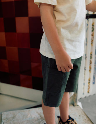 Bermudas largas cargo de sarga con cordón para niño, verde oscuro