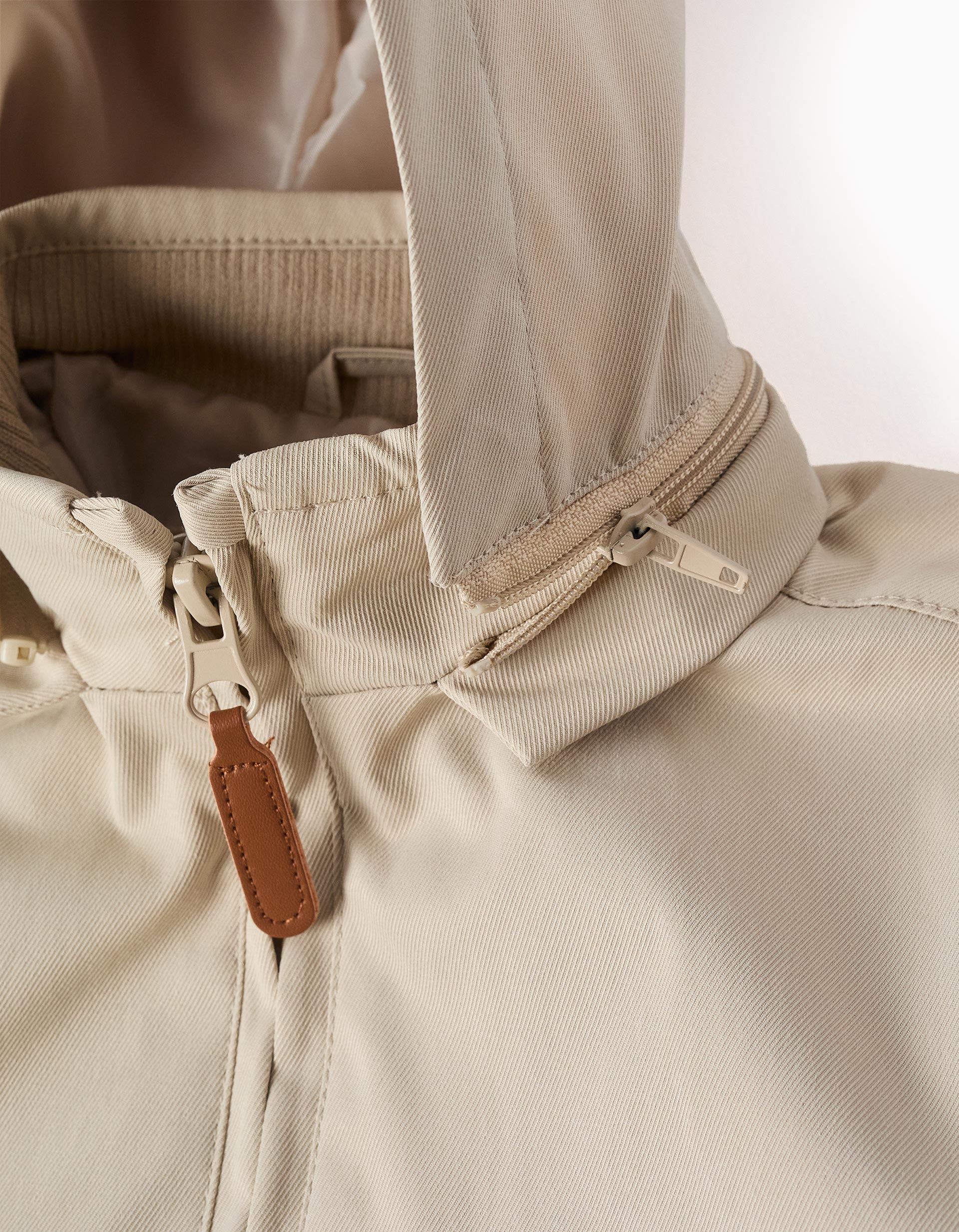 Veste avec doublure et capuche amovible pour garçon, beige clair