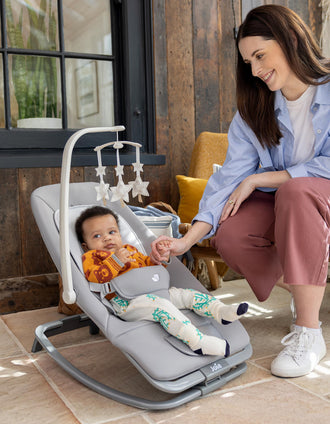 Joie Dreamer Walnut Restchair