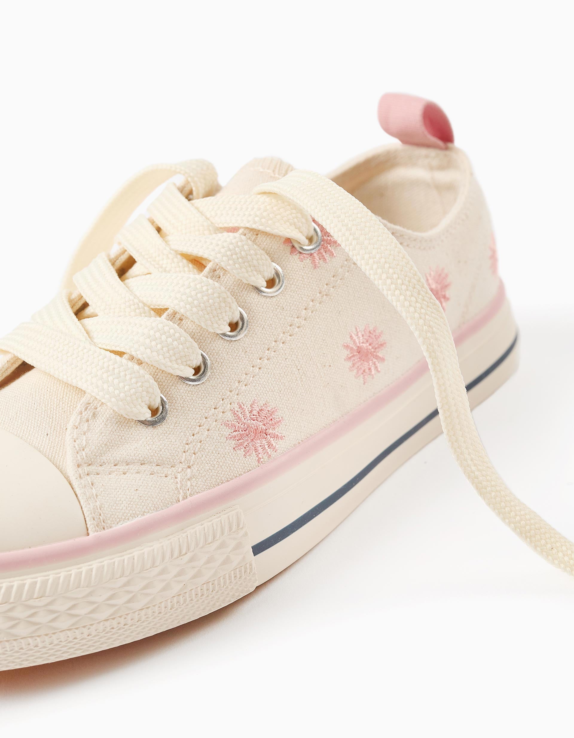 Zapatillas deportivas de tela con flores bordadas para niña, beige claro