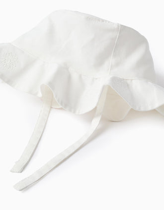 Gorro de algodón con bordado y tiras laterales para bebé niña, blanco