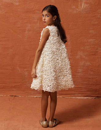 Vestido sin mangas de línea A con flores para niña, blanco