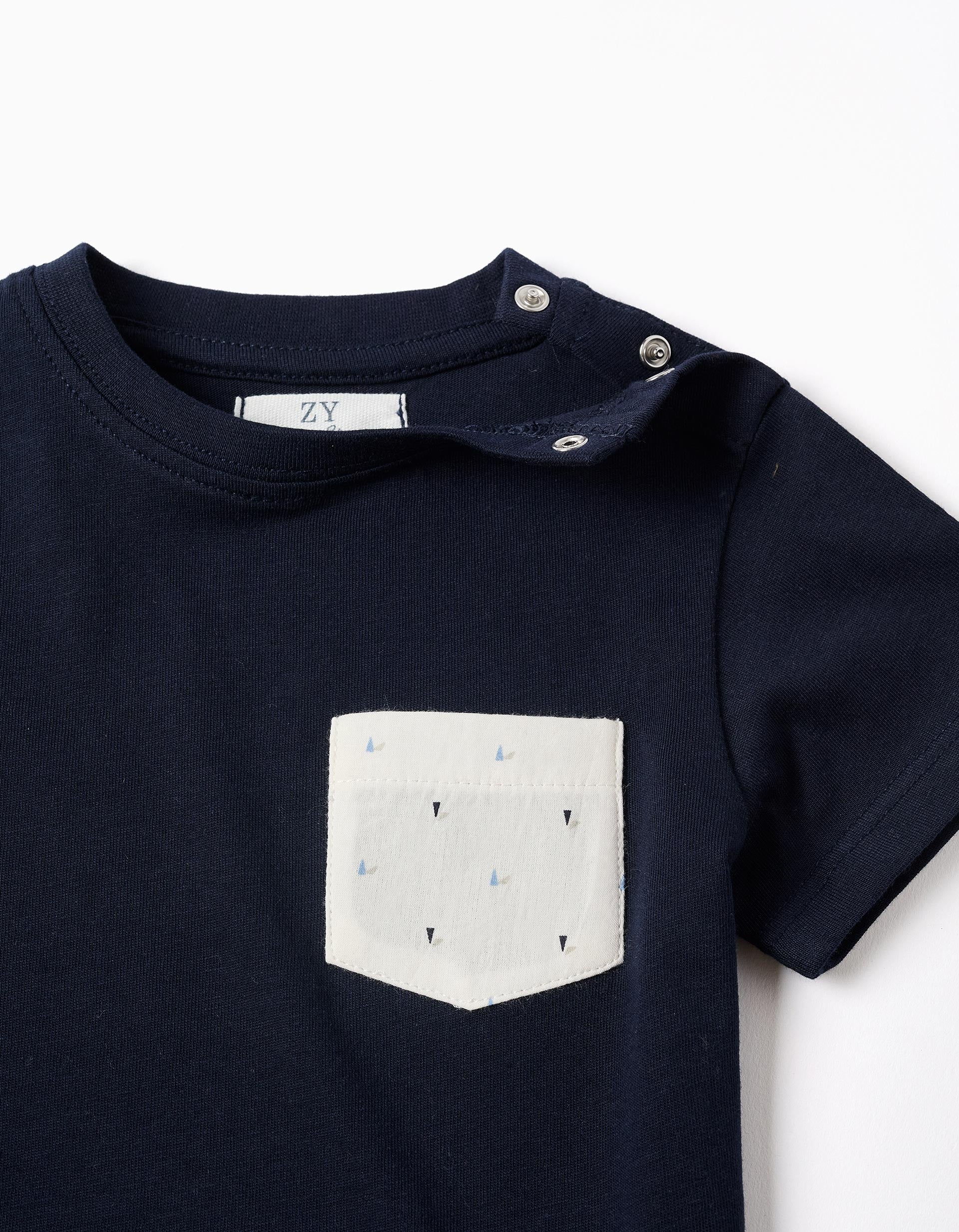 Cotton T-shirt with printed chest pocket for baby boys, dark blue