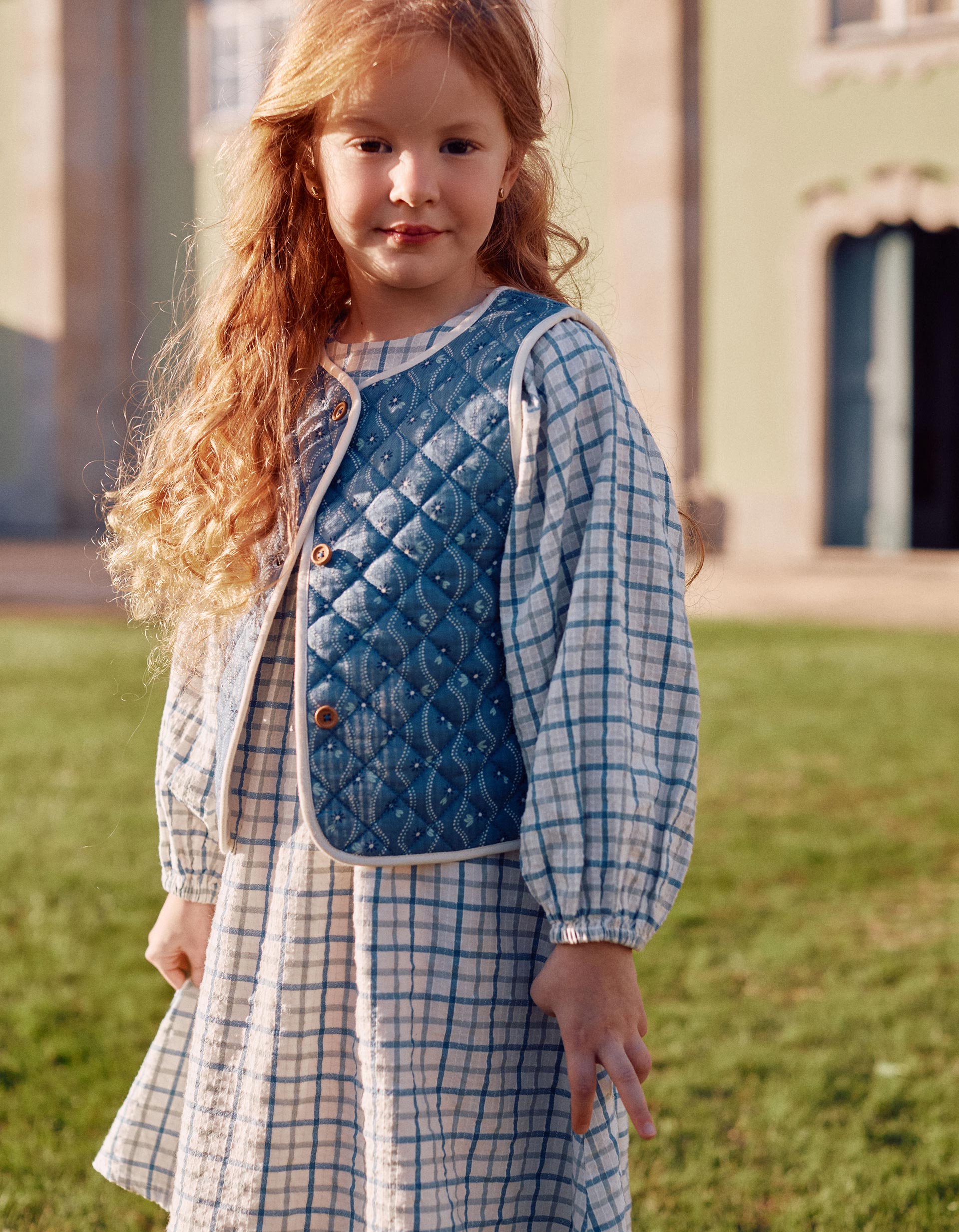 Colete de algodão acolchoado com padrão floral para menina, azul