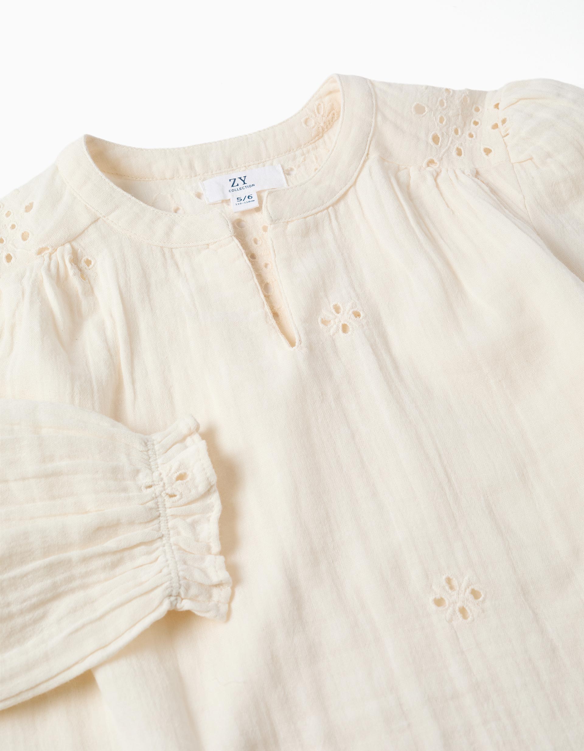 Blusa de algodão com bordado inglês e folhos para menina, branco