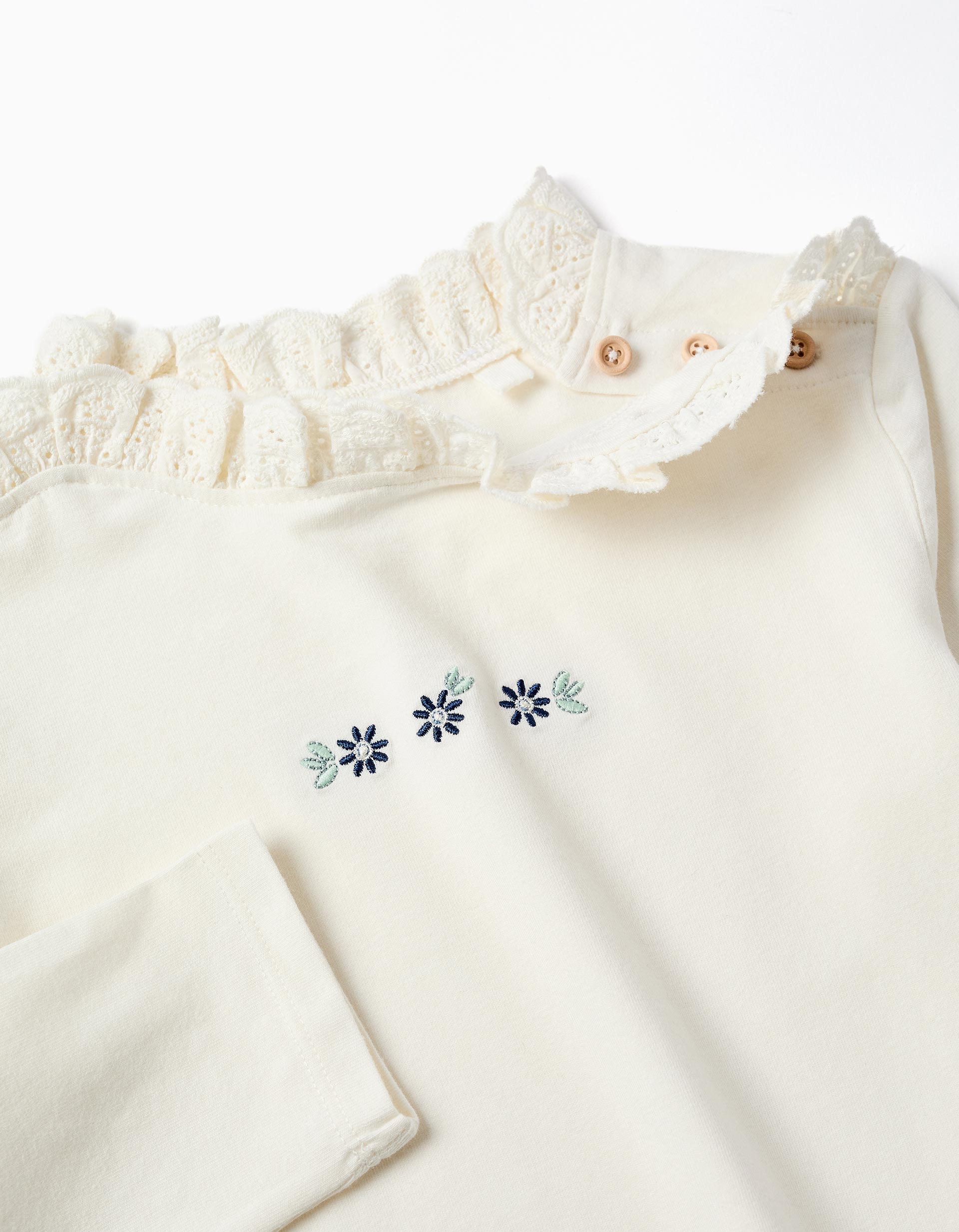 Long sleeve cotton T-shirt with embroidered flowers for girls, white