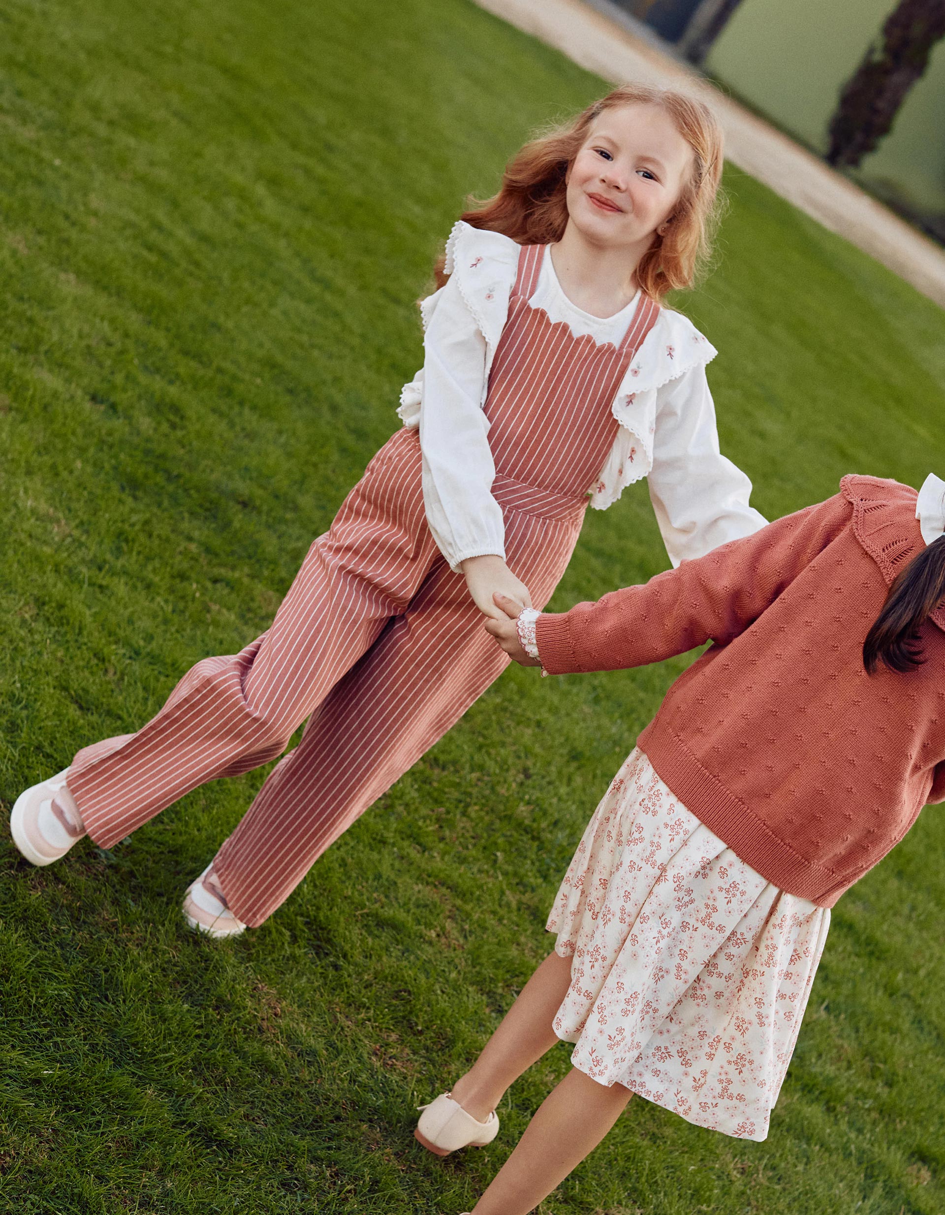 Salopette en sergé de coton à rayures pour fille, rose/blanc