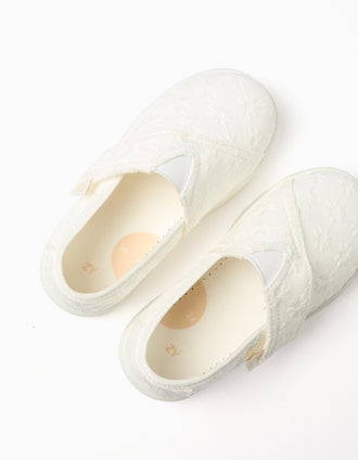 Linen espadrilles with floral embroidery for baby girls, white