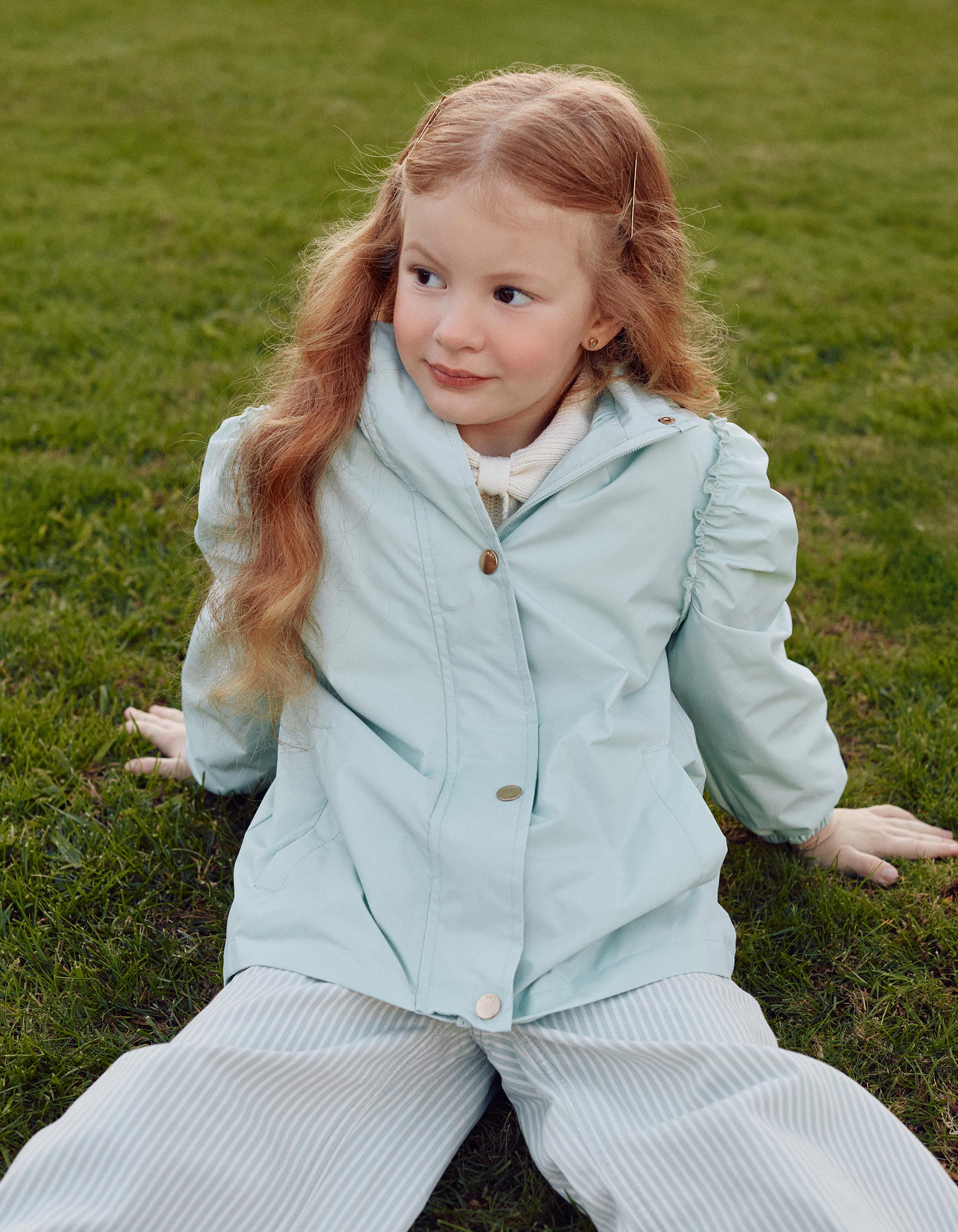 Casaco corta-vento com capuz e folhos para menina, azul-claro