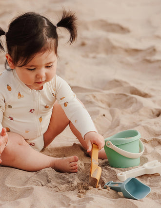 Baby Beach Set 4Pcs by Miniland 18M+