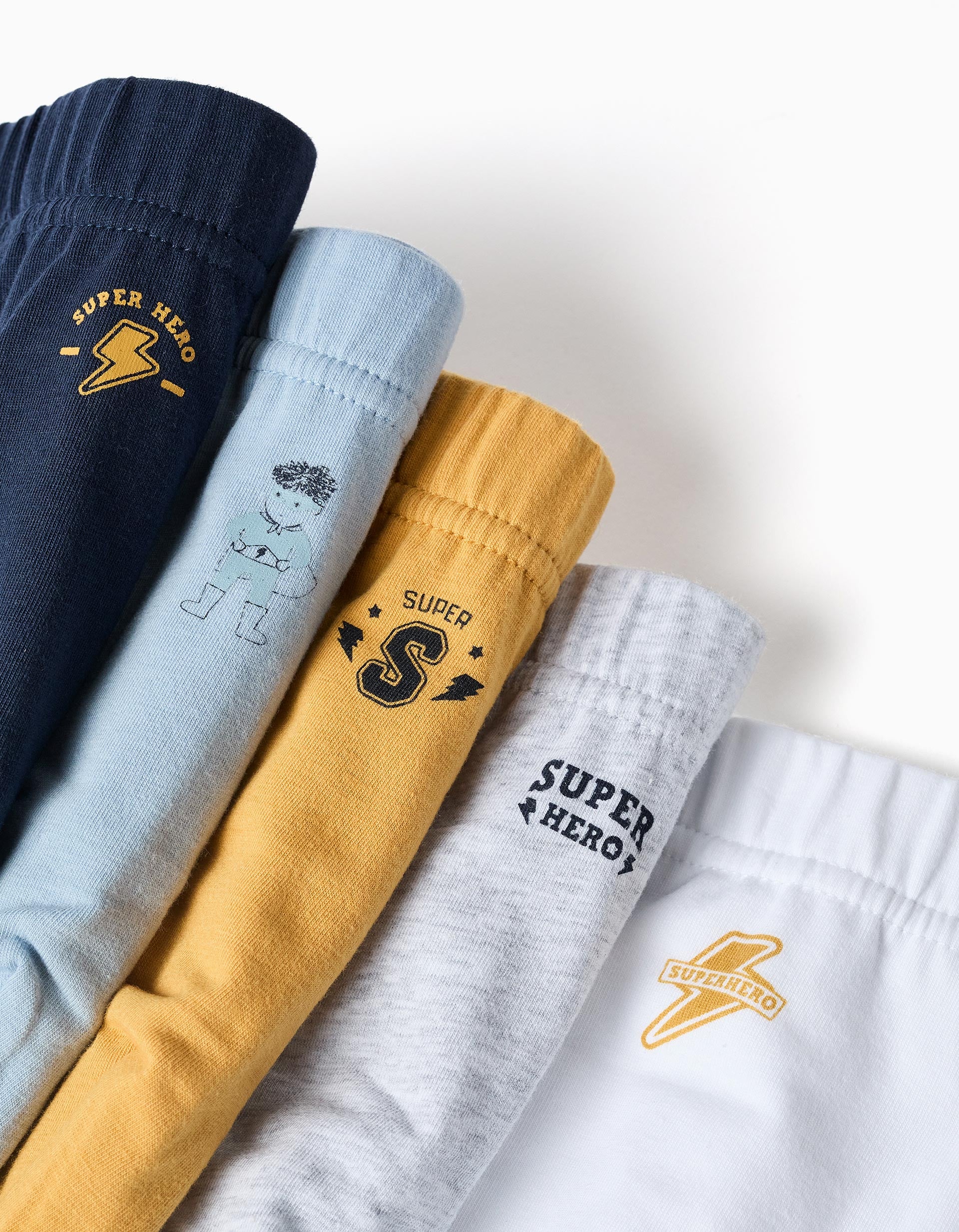 Pack of 5 cotton briefs with superhero prints for boys, multicolour