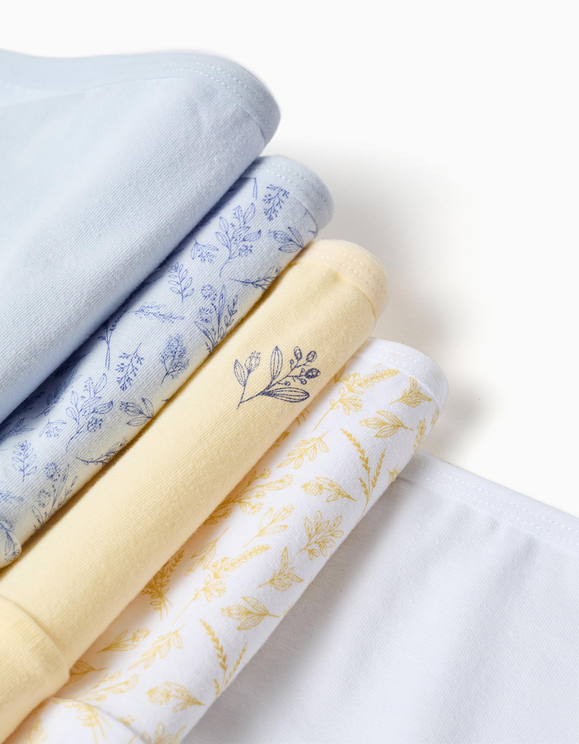 Pack of 5 cotton briefs with floral prints for girls, multicolour