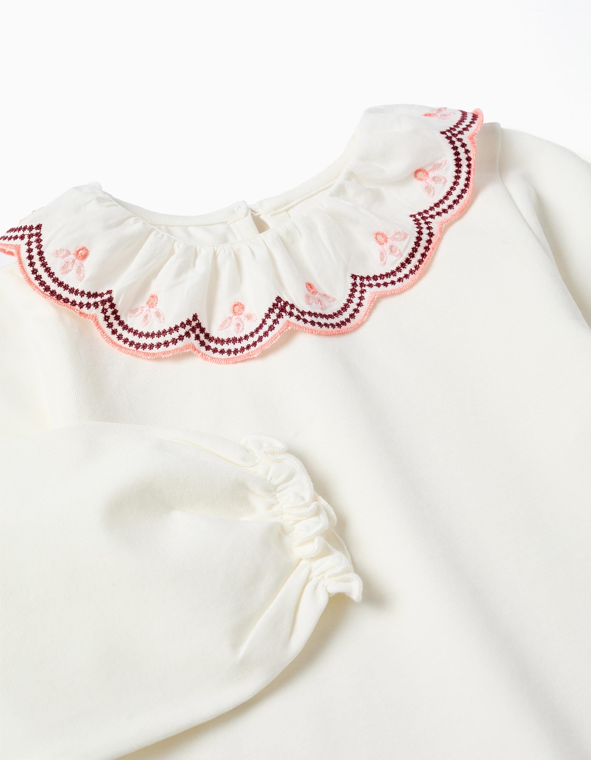 Camiseta de manga larga con cuello bordado para bebé niña, blanco