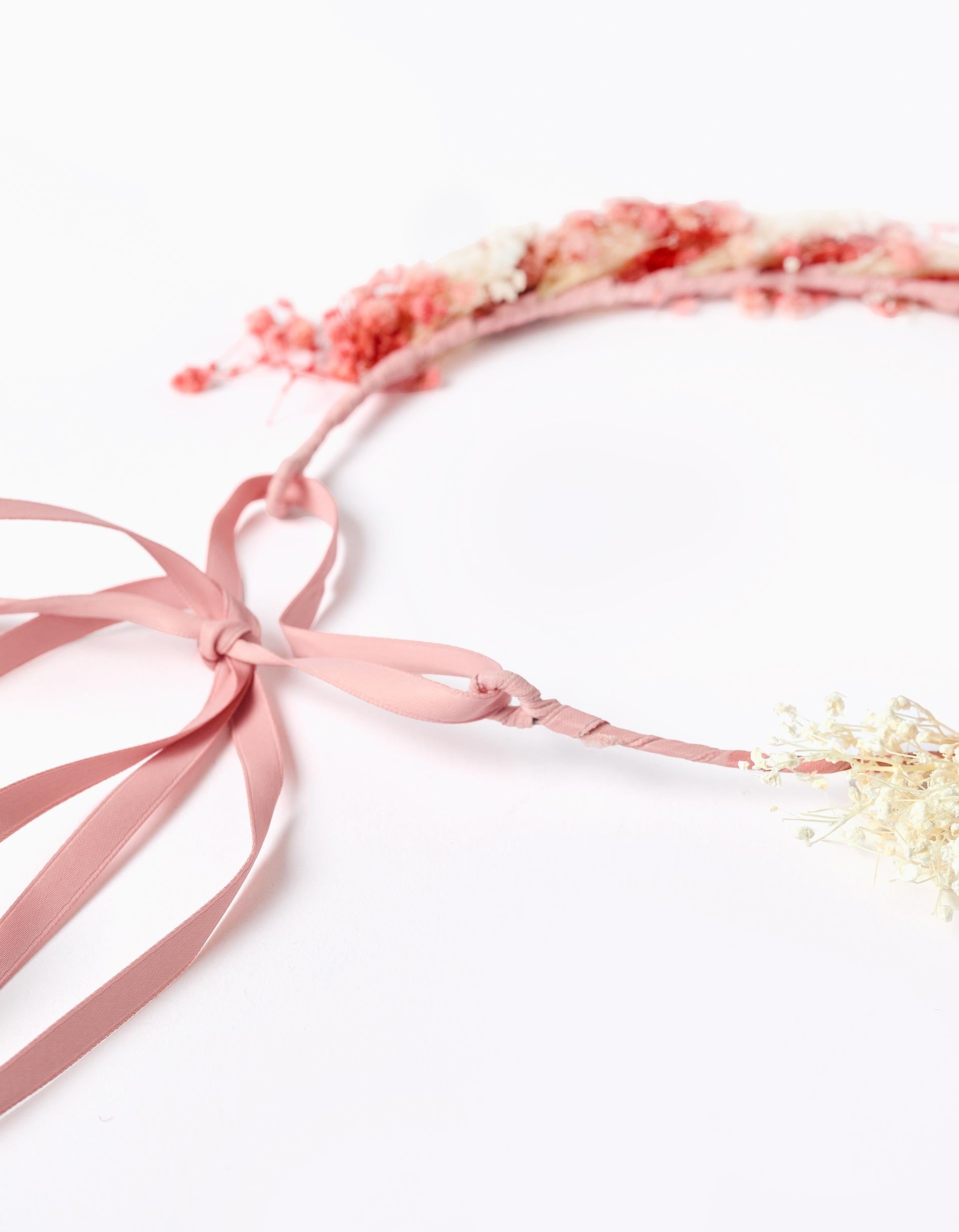 Coroa de flores com tiras para menina, rosa/branco