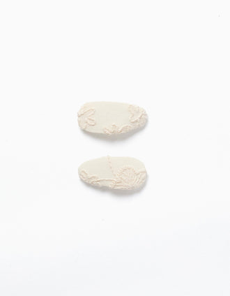 Pack de 2 horquillas ovaladas con bordado para niña, blanco