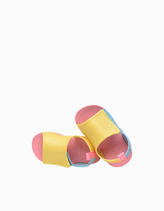 Havaianas sandals with adjustable strap for baby girls, yellow/blue/pink
