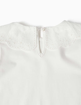 Camiseta de manga larga con cuello en bordado inglés para niña, blanco