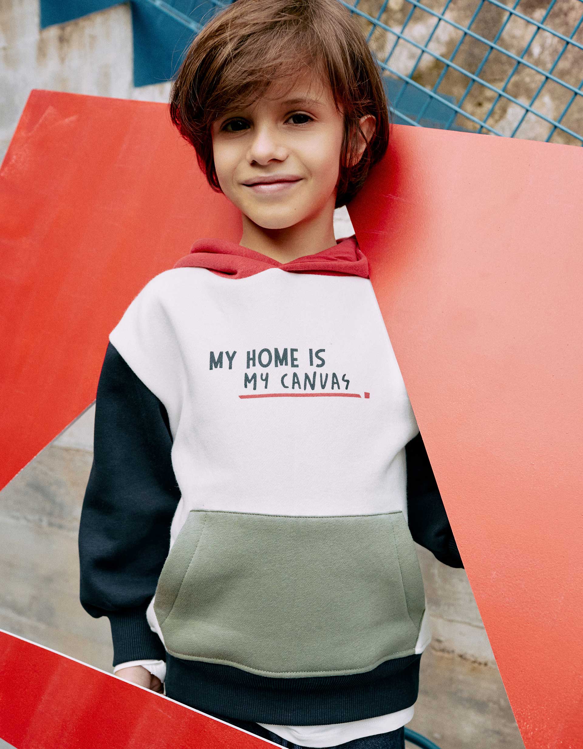 Sweat cardada com capuz para menino, branco/azul/verde/vermelho