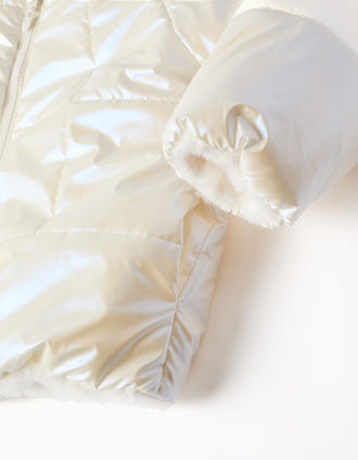 Casaco acolchoado reversível com capuz e forro em pelo para menina, branco