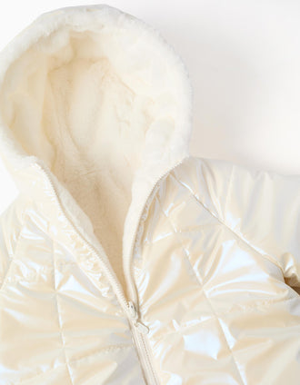 Casaco acolchoado reversível com capuz e forro em pelo para menina, branco