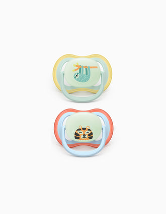 Pack of 2 Philips Avent Ultra Air Night Soothers for Boys, 0-6M