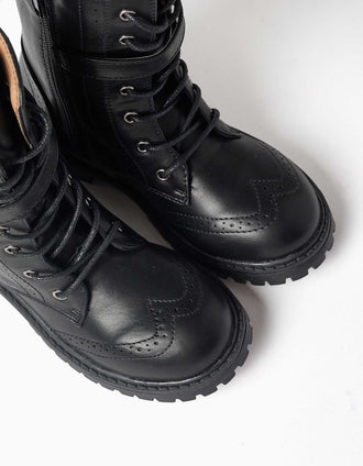 High-top biker boots with laces and soft lining for girls, black