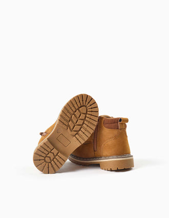 Botas em camurcina com cordões para bebé menino, castanho-claro