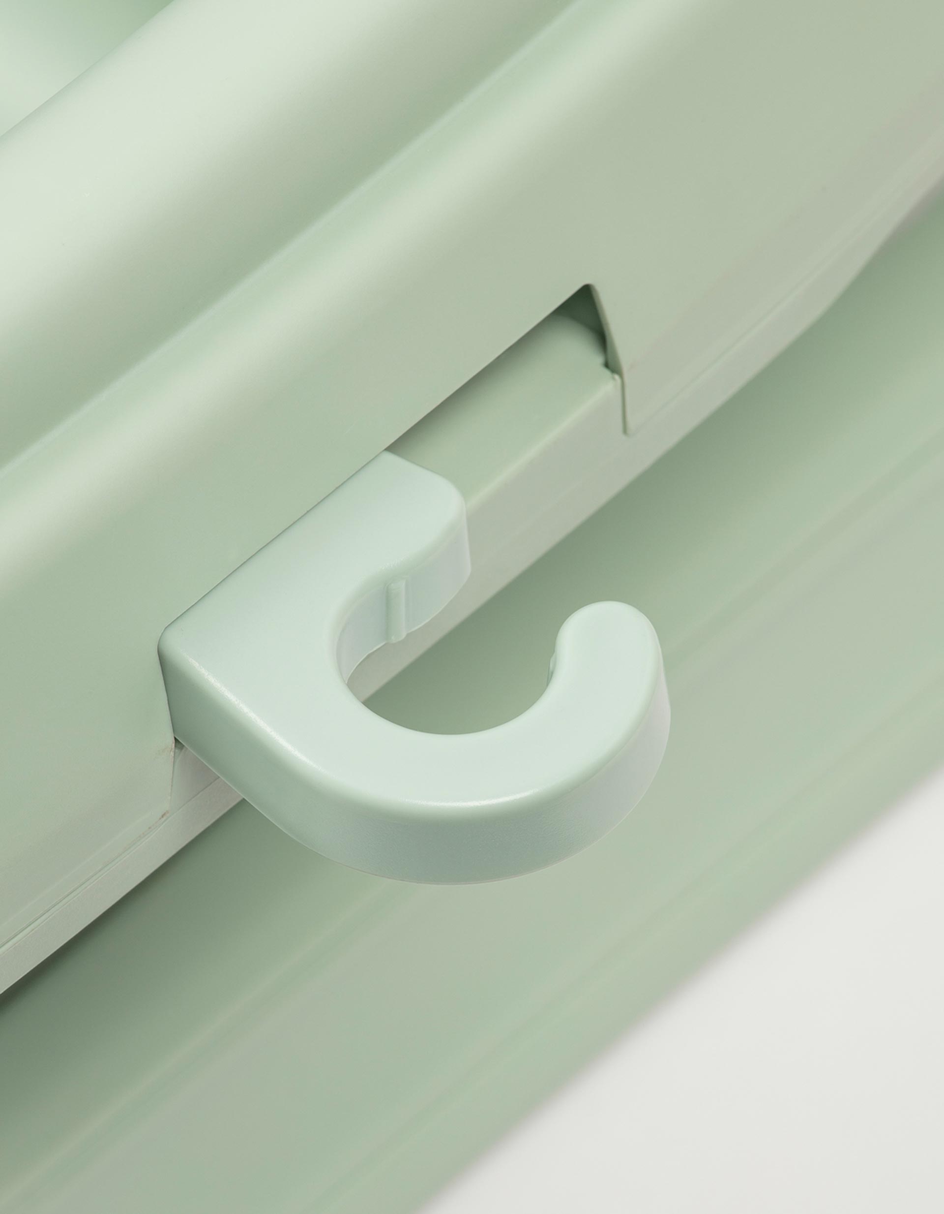 Maxi Cosi Indigo Flexible Bathtub, Sage Green