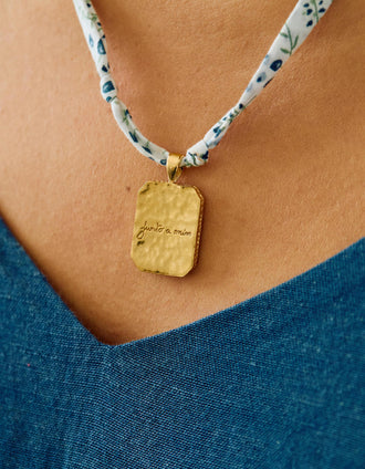 Colar com medalhão em banho de ouro You&Me