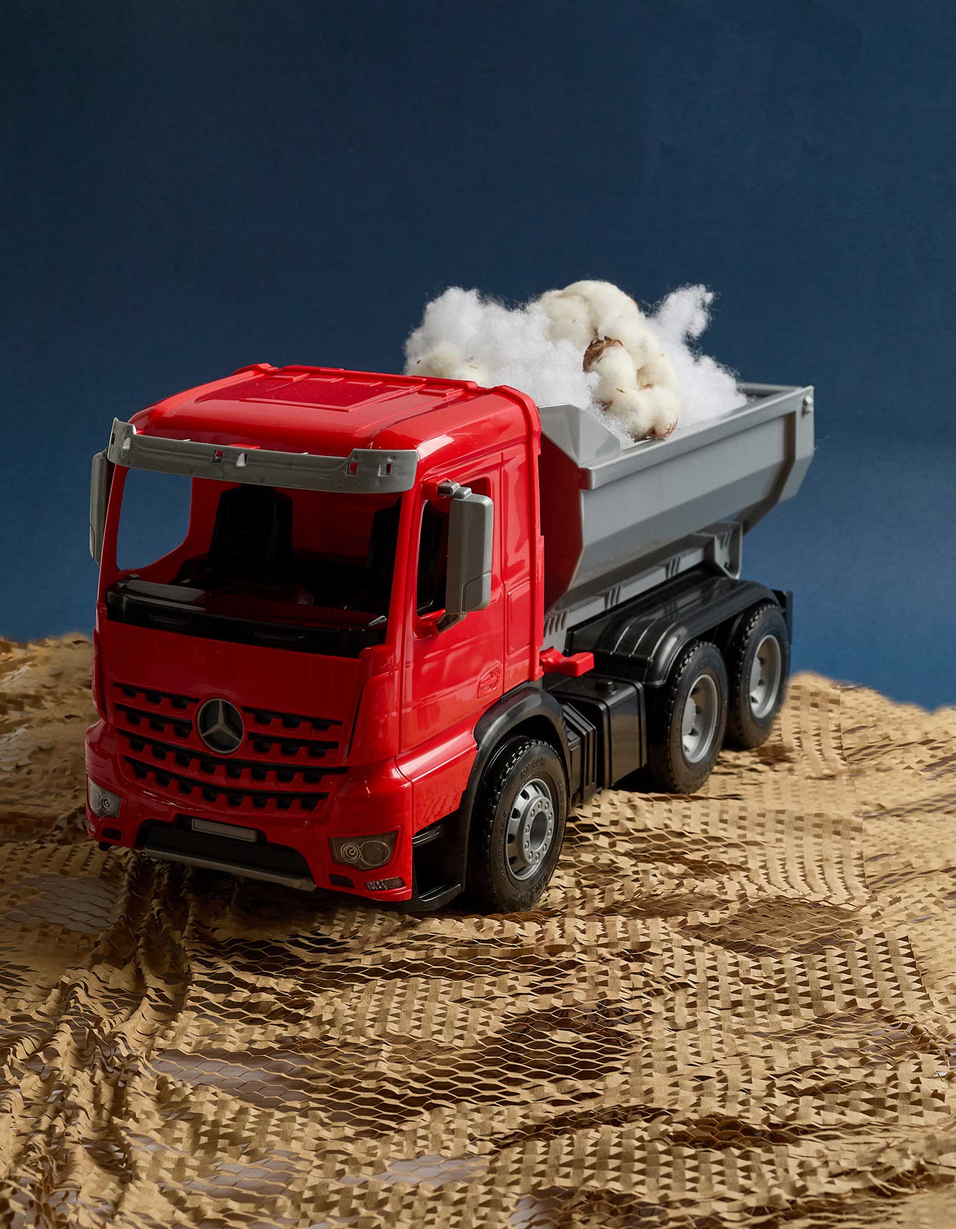 Mercedes-Benz Arocs Worxx Dump Truck Lena 3Y+