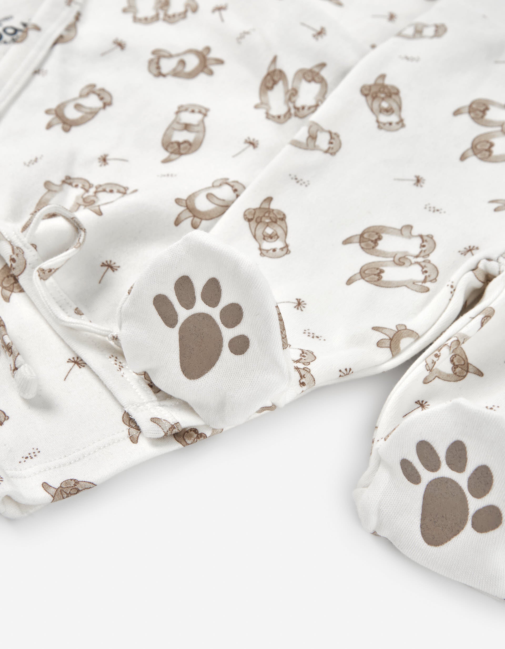 Cotton T-shirt + trousers with motif for newborn boys, white